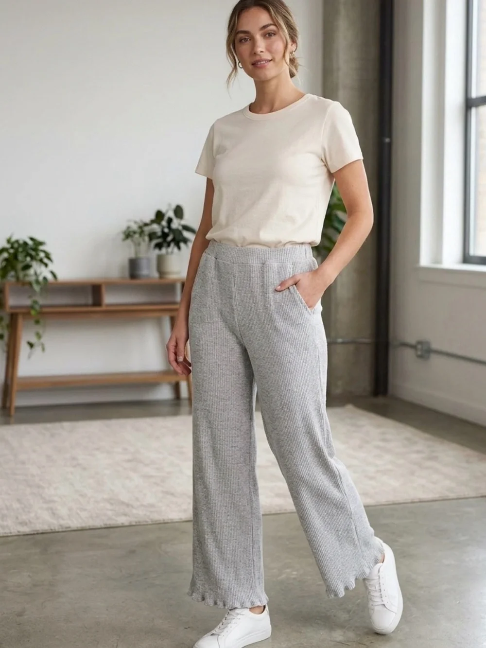 Who What Wear Light Gray Ribbed Knit women’s size medium' Sweatpants